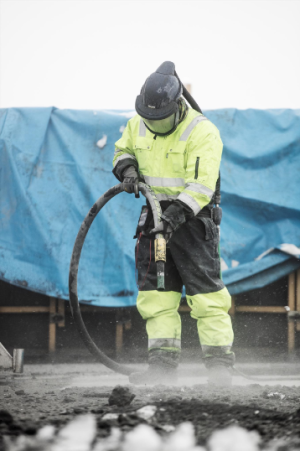 Individual sandblasting a surface