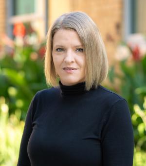 Jenna Dickerson headshot