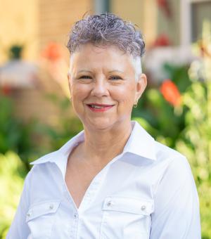 Kim Morris headshot